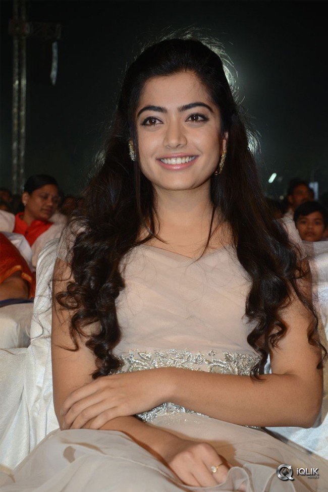 Rashmika-Mandanna-at-Chalo-Movie-Pre-Release-Event